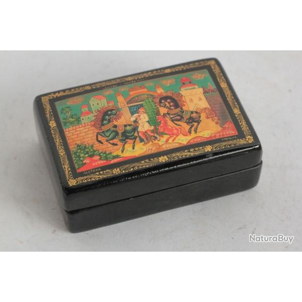 Bo�te laqu�e Russe Fedoskino ?????-???????? Le Petit Cheval bossu Conte