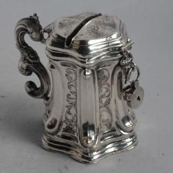 Bo&icirc;te de charit&eacute; en argent Chope Charity box