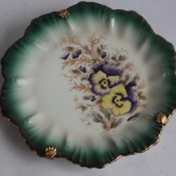 Assiette porcelaine Pensées Britannia porcelain works Karlsbad Autriche