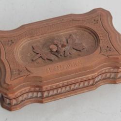 Boite à timbres bois sculpté Art populaire Baulmes Suisse