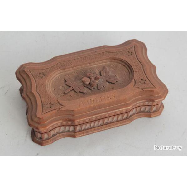 Boite � timbres bois sculpt� Art populaire Baulmes Suisse