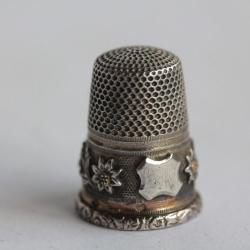 Dé à coudre argent Fleurs