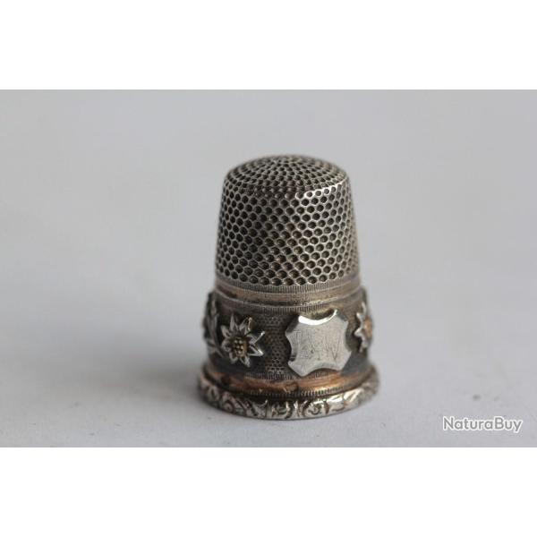 D� � coudre argent Fleurs