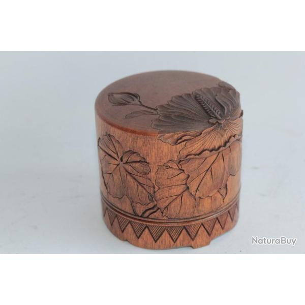 Ancienne petite ronde bois sculpt� Japon sign�e Kobako