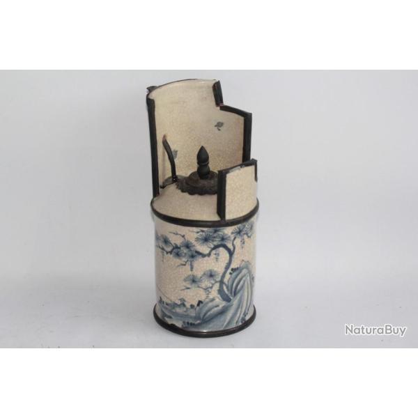 Pipe � eau porcelaine Chine
