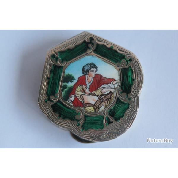 Boite � pilules argent vermeil �maill� et niell�