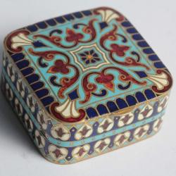 Boite à pilules émaux champlevé Limoges