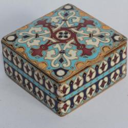 Boite à pilules émaux champlevé Limoges