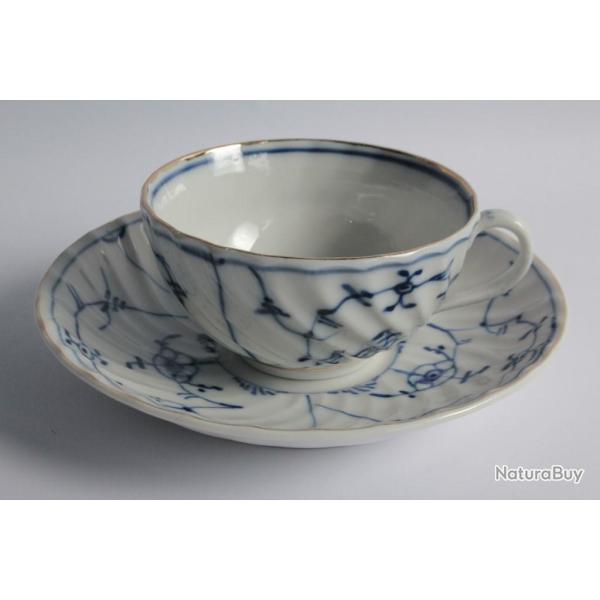 Ancienne tasse porcelaine bleue et blanche Thuringe Allemagne
