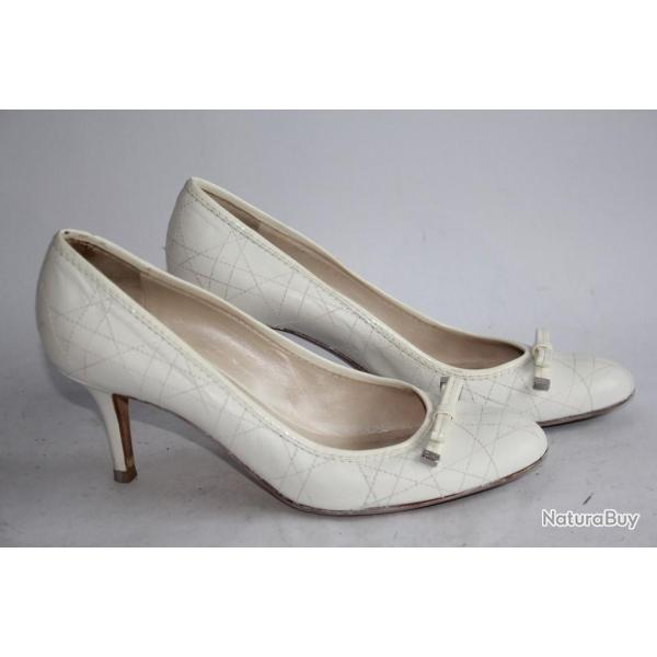 Christian Dior Escarpins cuir blanc T40 vintage