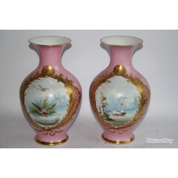 Paire de vases porcelaine rose �maill�e Oiseaux Napol�on III