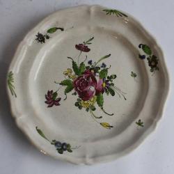 Ancienne assiette faïence Fleurs