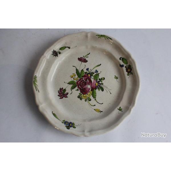 Ancienne assiette fa�ence Fleurs