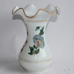 Ancien vase opaline émaillée