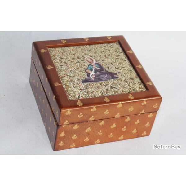 Boite cuir porcelaine peinte