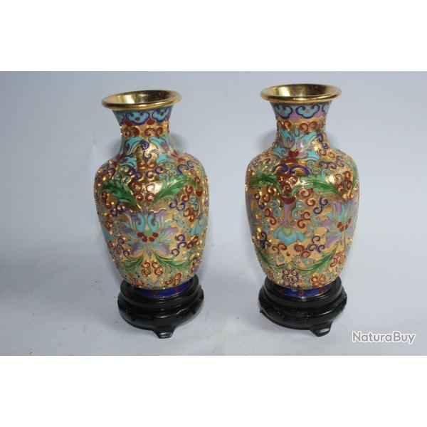 Paire vases �maux cloisonn�s Chine