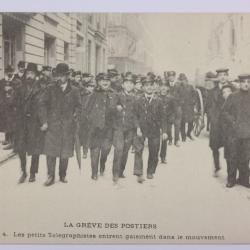 CPA Paris La grève des Postiers Télégraphistes entrent dans le mouvement