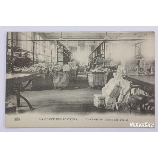 CPA Paris La gr�ve des Postiers Une salle de l'h�tel des Postes