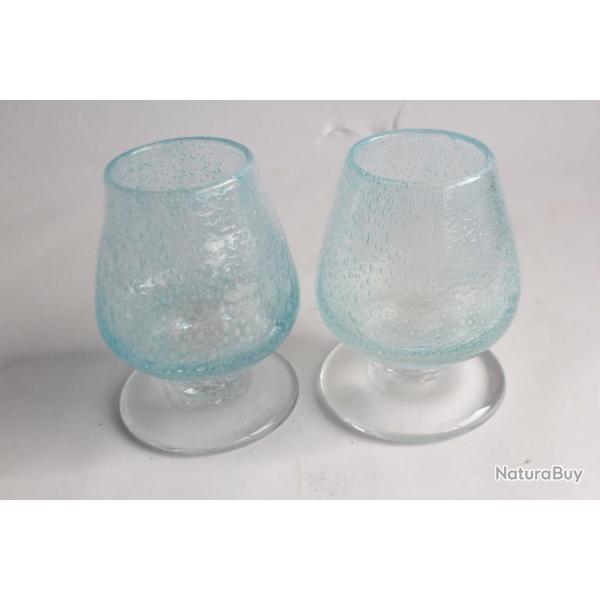 Deux verres Biot verre souffl� bull�
