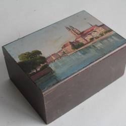 Boite en bois peint paysage Souvenir Paris cathédrale Notre-dame
