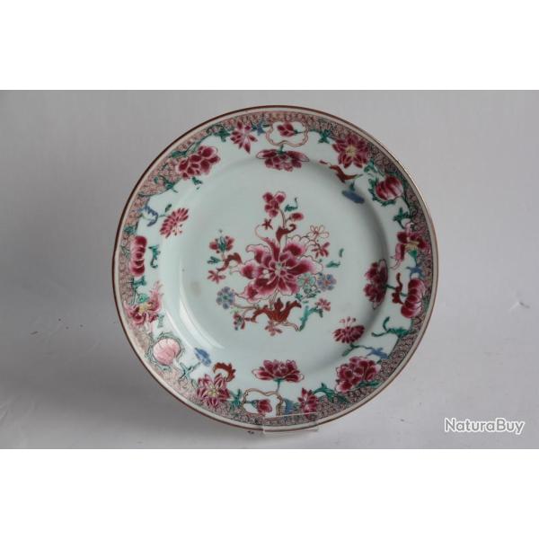 Assiette porcelaine Chine Famille rose Compagnie des Indes XVIIIe si�cle