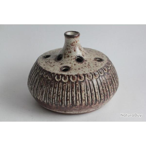 Vase pique fleurs c�ramique Alain GRANET Vallauris