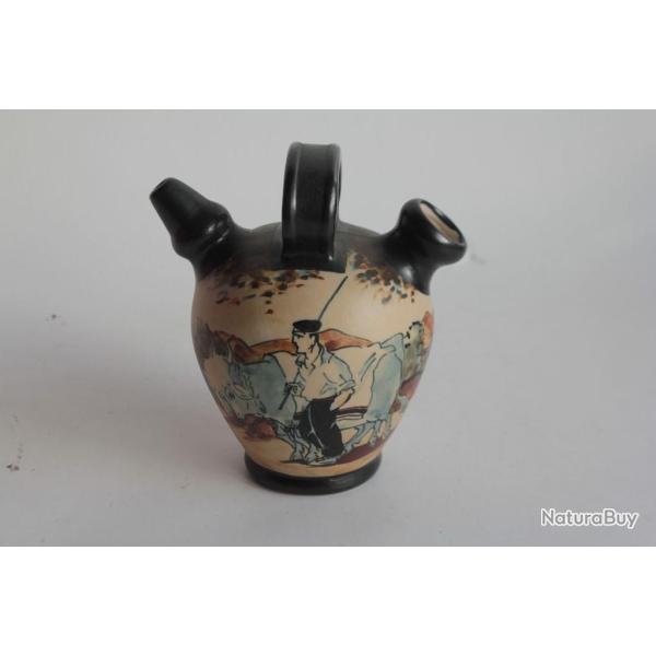 Petite Chevrette gr�s Basque Ciboure Richard le Corrone