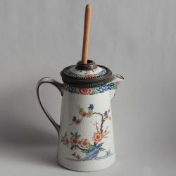 Chocolati&egrave;re porcelaine Chantilly argent Minerve XIXe si&egrave;cle