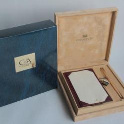 CARAN D'ACHE Stylo bille Madison plaqué or + Porte-cartes