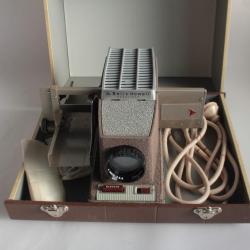 Projecteur à diapositive A.Bell et Howell Headliner vintage