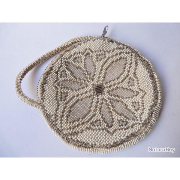 Porte monnaies en sabl�s de perles de verre polychromes