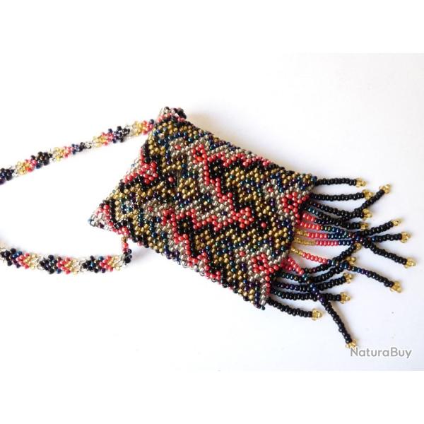 Bourse en sabl�s de perles de verre polychromes