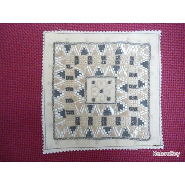 Essais de broderies (4) XIX sicle