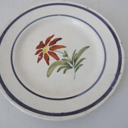 Ancienne assiette fa&iuml;ence c&eacute;ramique