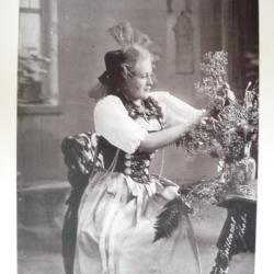 Photo Fred BOISSONNAS 1896 Costume Bernois XVIII