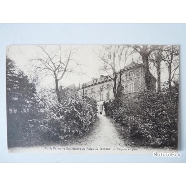 CPA 01 Ain Tr�voux �cole Primaire Sup�rieure des Filles Parc