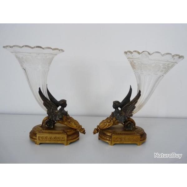 Paire de bouqueti�res Napol�on III Sir�ne ail�e marine