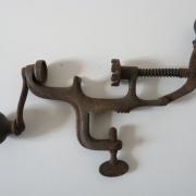 Ancien Sertisseur De Cartouches De Chasse - Outillage Vintage En Fer, Dans Son Jus