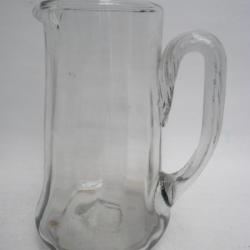 Ancien pichet en verre soufflé