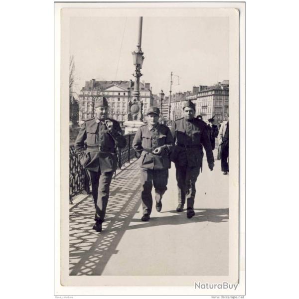 CPA Suisse Militaire Militaria Gen�ve Pont du Mont Blanc