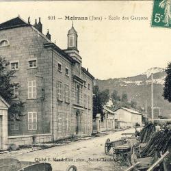 CPA 39 JURA MOIRANS École des Garçons 1910