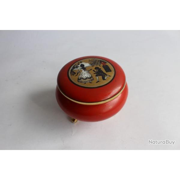 Boite porcelaine �maill�e