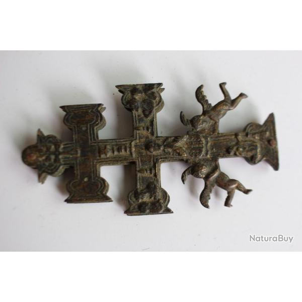 Croix patriarcale archi�piscopale reliquaire Caravaca XVIIIe si�cle