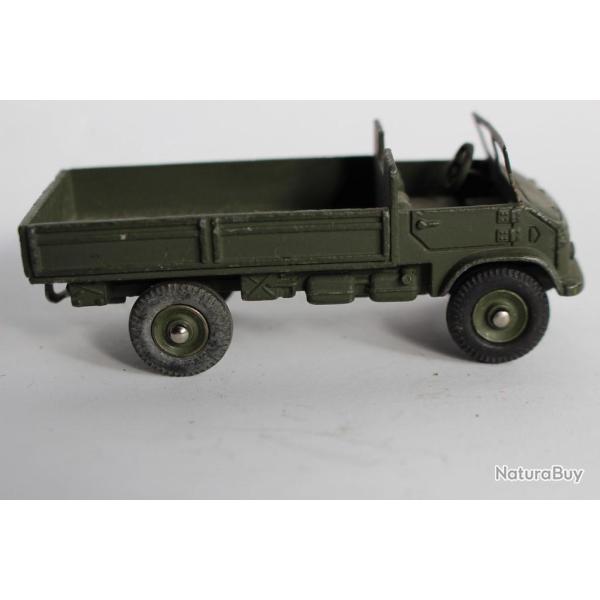 DINKY TOYS v�hicule militaire MERCEDES-BENZ UNIMOG Jouet