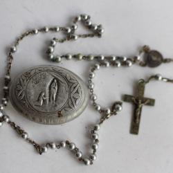 Chapelet ancien perles alu et métal argenté + boite religion