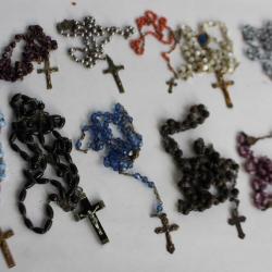Collection de 10 chapelets anciens religion