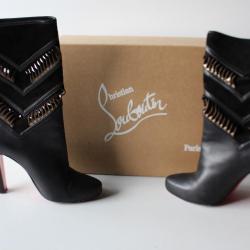 CHRISTIAN LOUBOUTIN Bottes cuir lisse et velours noir T38,5