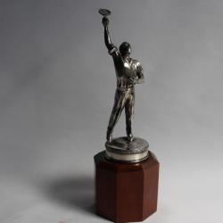 Statuette argent tennisman Aug.Peiskerjun Bâle (Suisse)