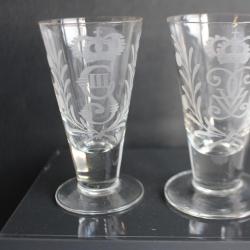 Deux petit verres anciens  Anglais George III et George V