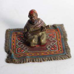 Bronze viennois orientaliste musicien Arabe Antiquités objets de vitrine